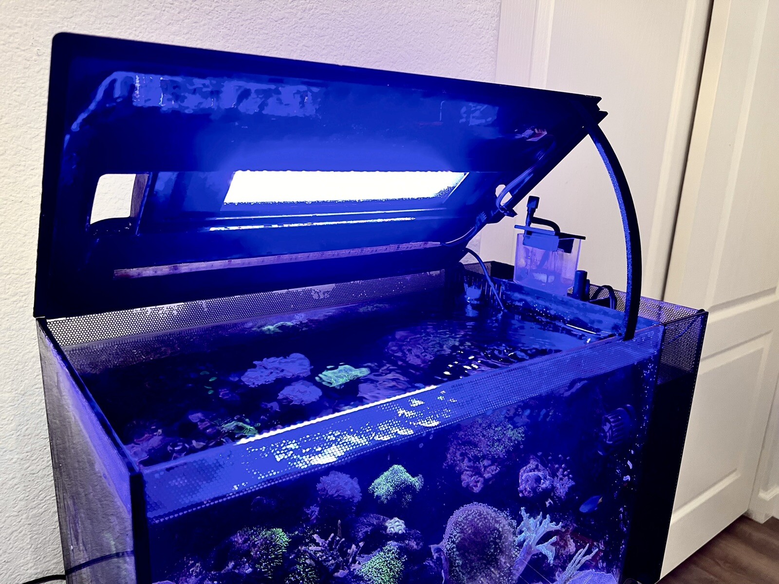 Fluval Evo 13.5 and Fluval Flex 9 15 32.5 Lid Holder Prop Stick