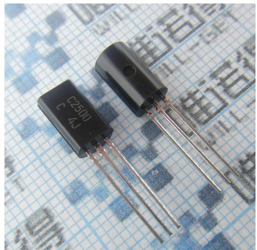 20pcs 2SC2500 Trans GP BJT NPN 2SC2500 C2500 NPN 2A/30V TO-92L