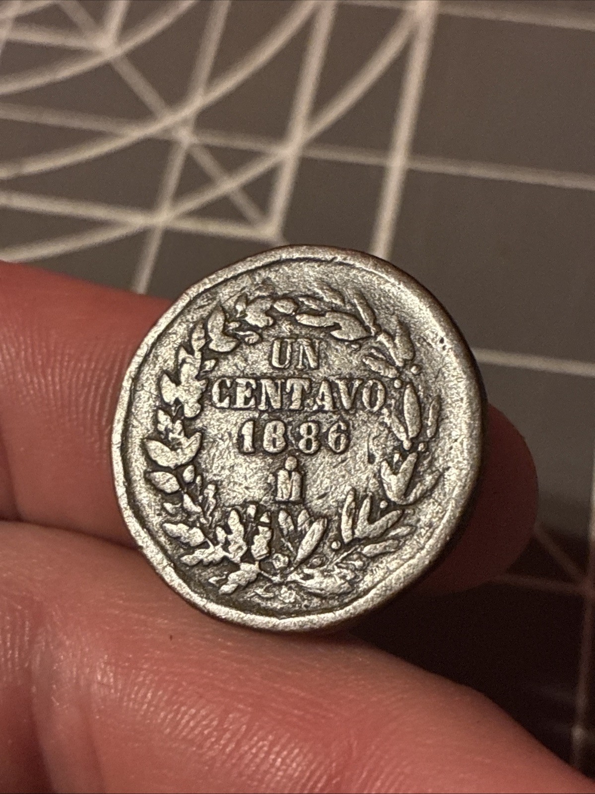 Antique 1886 Mexico Un Centavo Coin