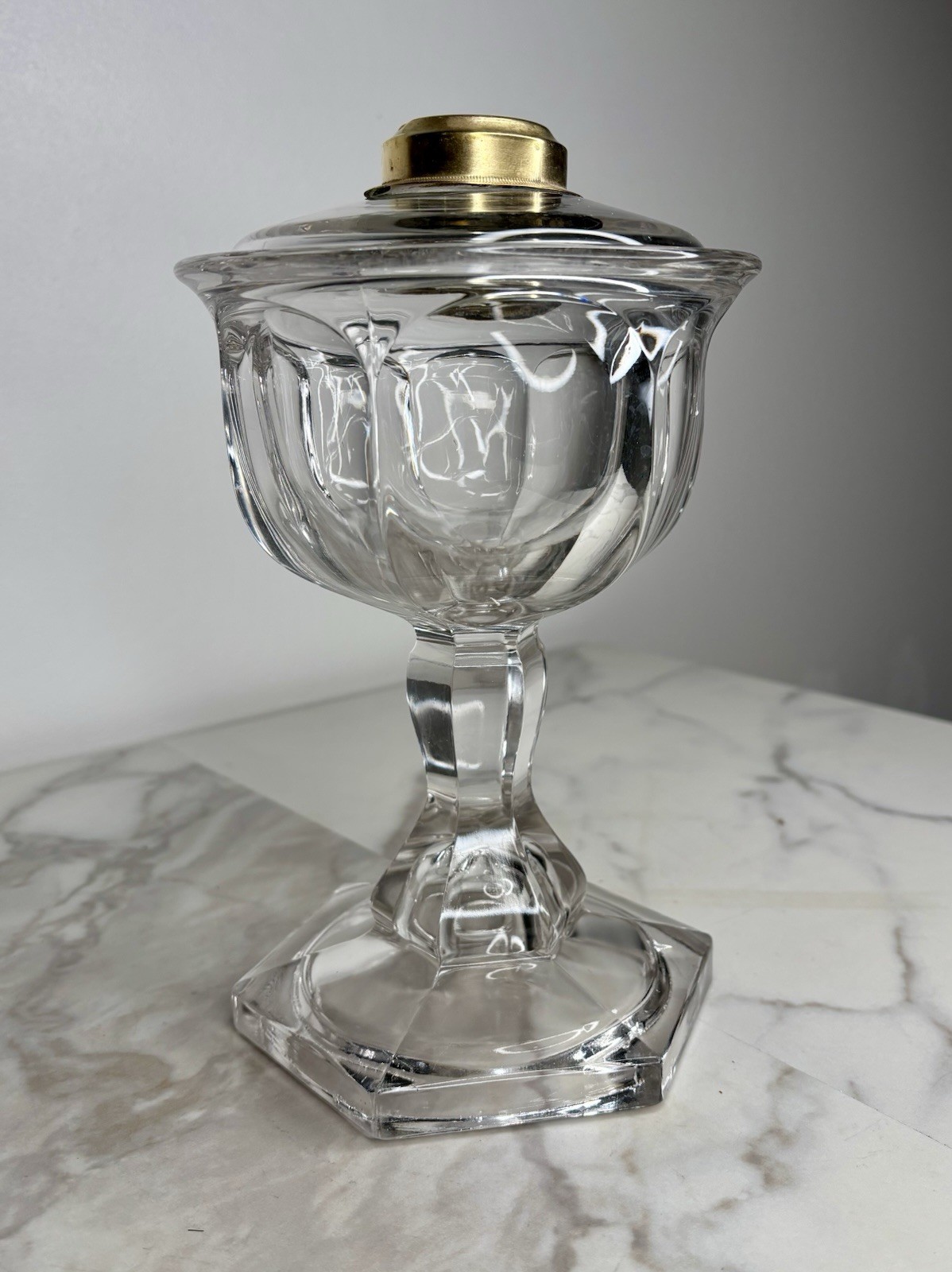 Antique 19th c. Sandwich Glass Co. Whale Oil Scalloped Bowl Pressed Glass Base