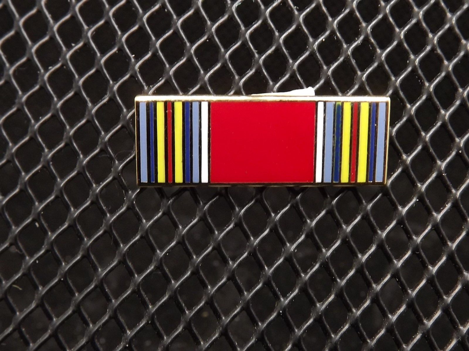FREE SHIP Lapel Pin WWII VICTORY Ribbon Enamel 7/8"