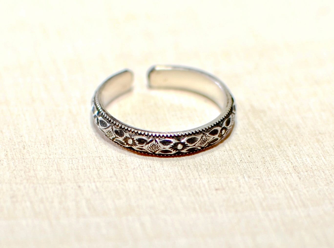 Geometrical Flower Dainty Silver Toe Ring - Solid 925 TR783