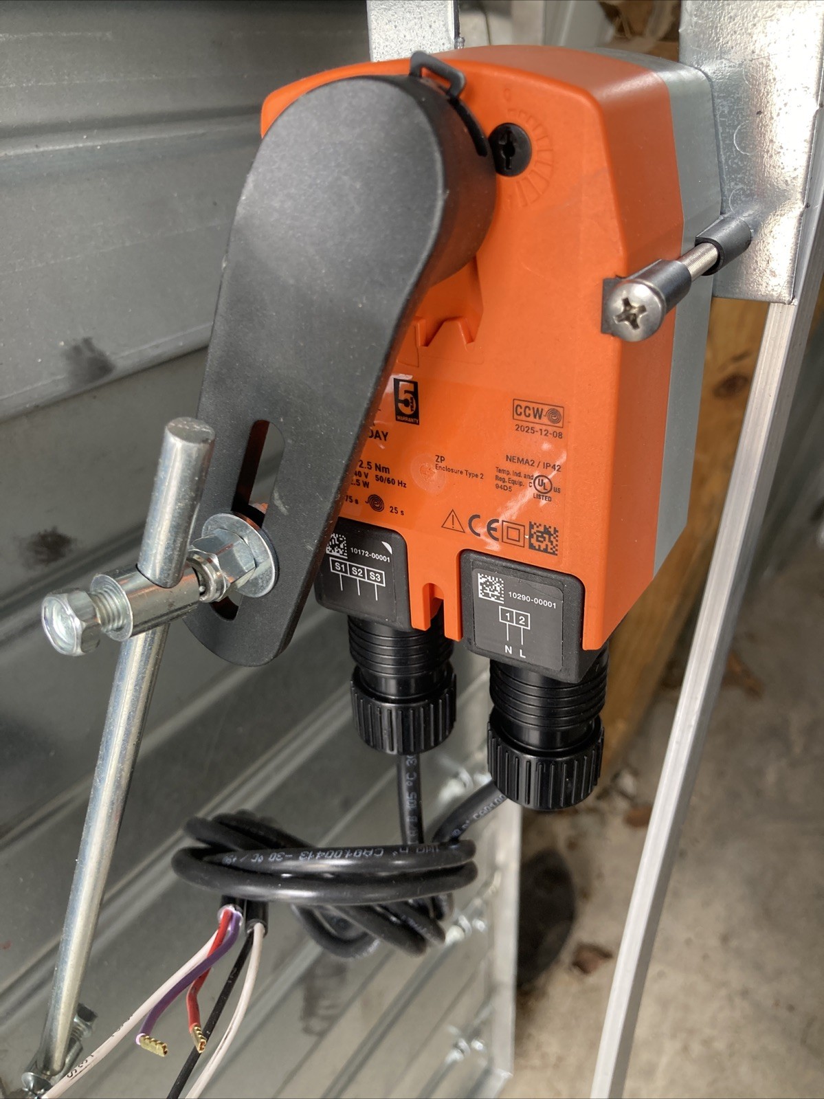 Belimo TFB120-S DAY, 100-240VAC, Damper Actuator, Spring Return Fail Safe, 10"