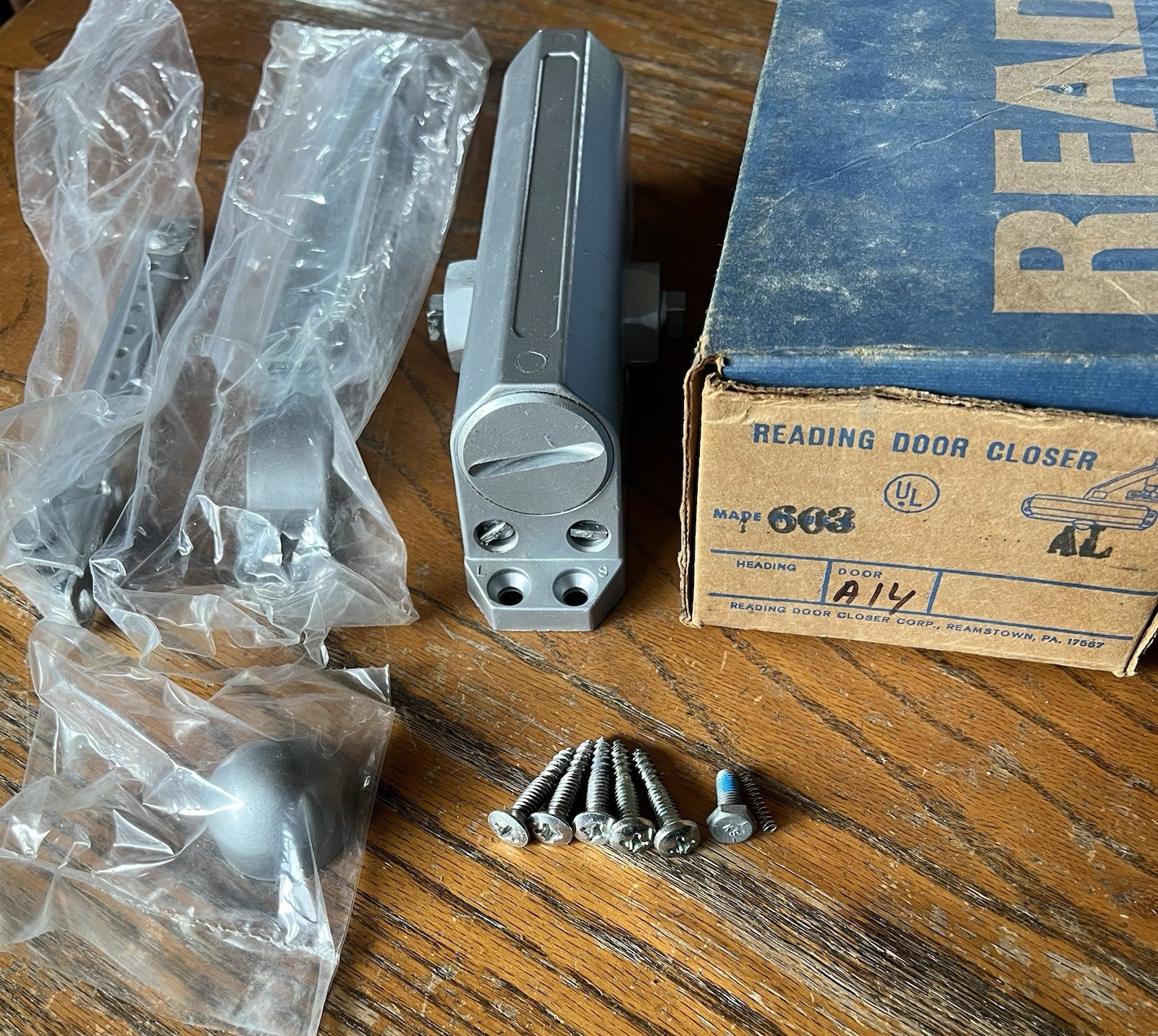 Reading Series 603 Door Closer Vintage Made In USA