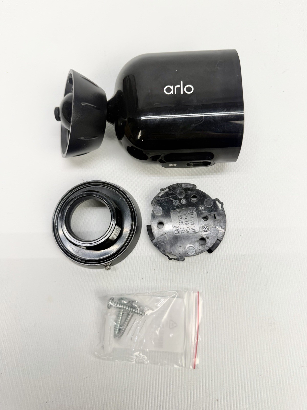 Arlo Pro 4 VMC4041P Spotlight Camera with housing And Battery BLACK