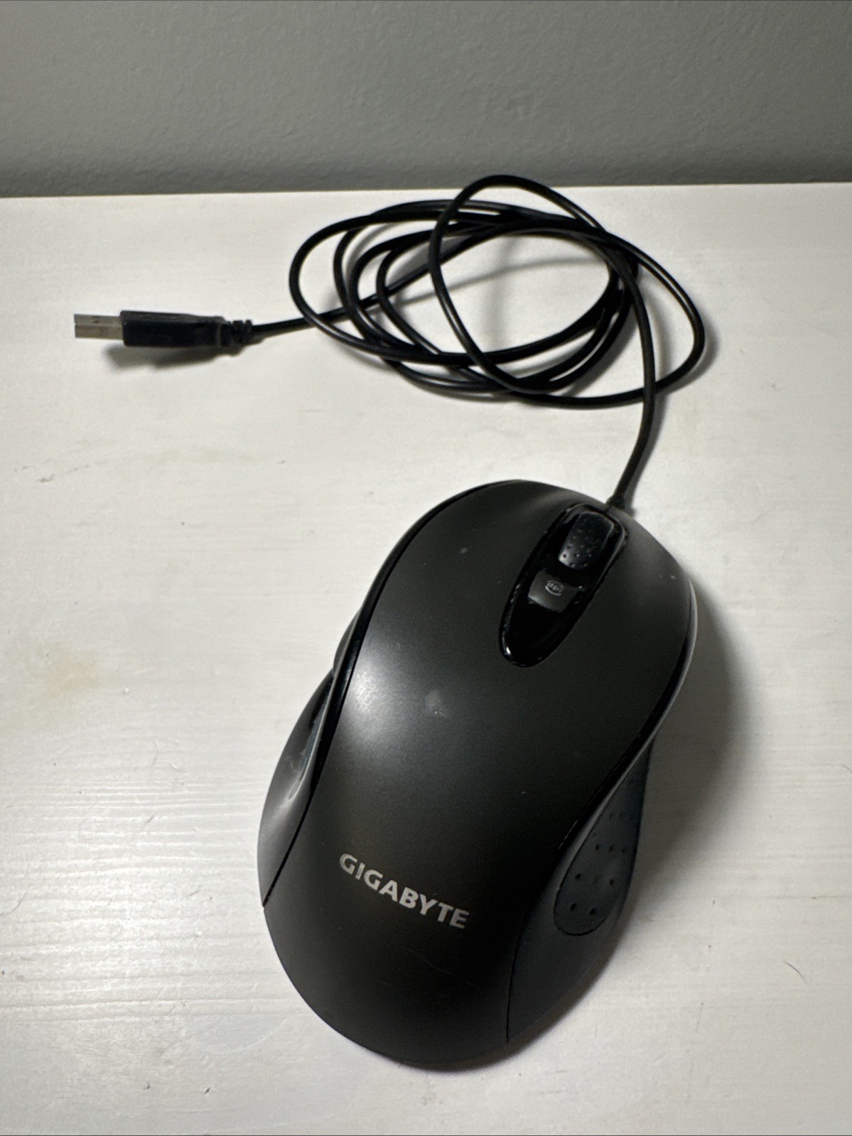 Gigabyte Gaming Mouse USB Wired M6800 Preowned Tested Works