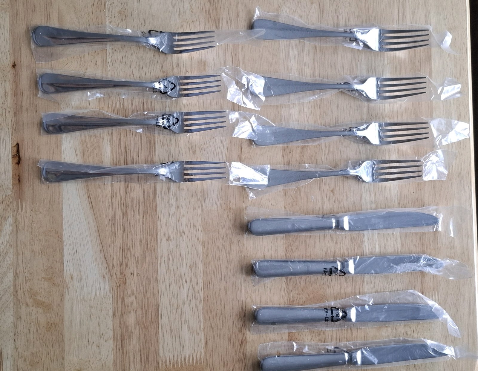 BAGUETTE SERIES - 12 PIECES SET - (SET FOR 4) - 18-10 STAINLESS STEEL - GLOSSY