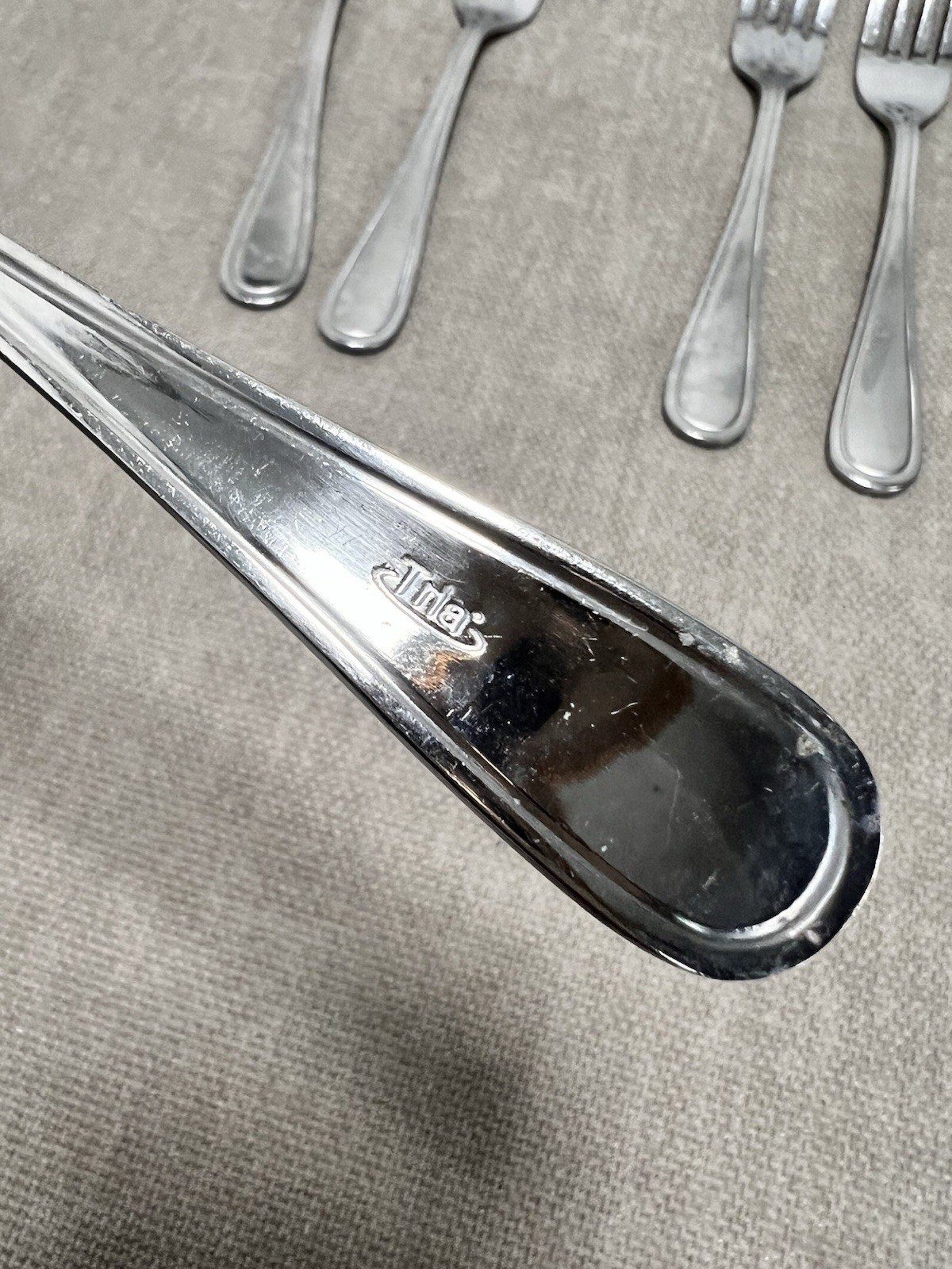 Tria Stainless Dinner Fork Glossy Silverware Flatware Round Tip Ridge 5 Pc Set