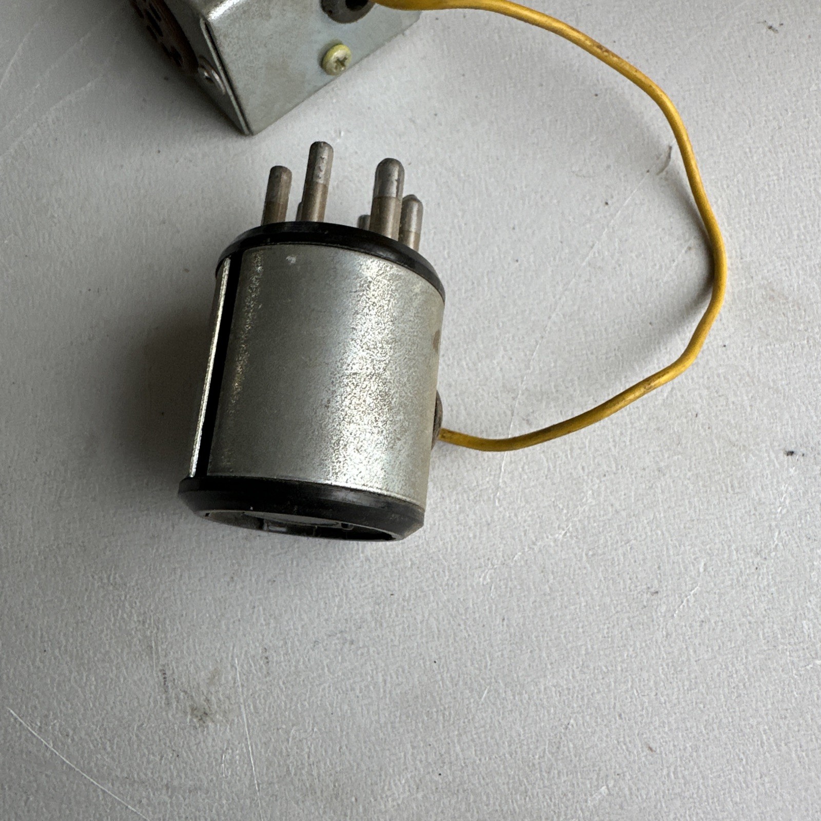 Leslie 032227 Brake assembly