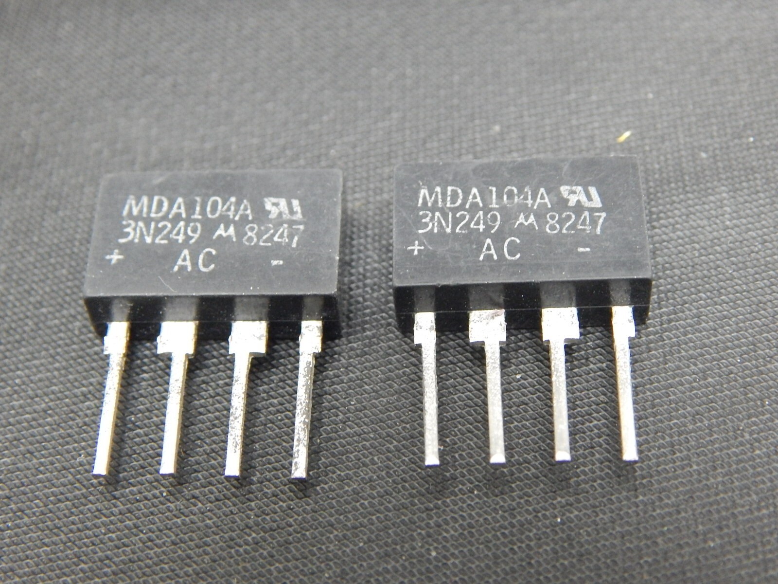 MOTOROLA BRIDGE MDA104A RECTIFIER 3N249 - LOT OF 2 PIECES - USA FAST SHIPPING
