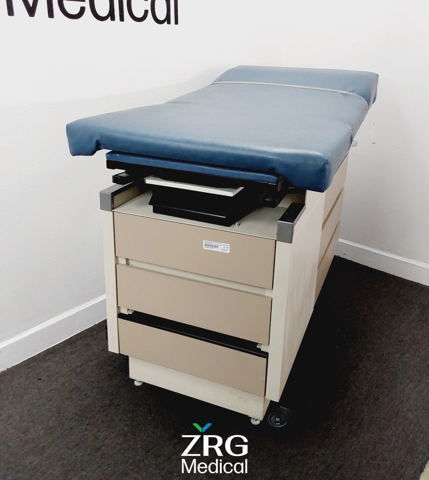 Enochs Medline Exam Table