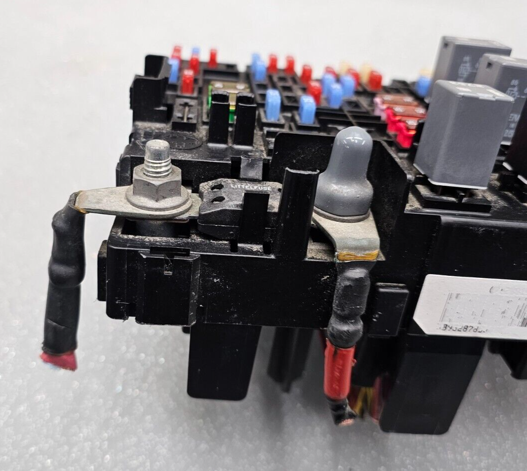🔥2007-2009 Chevrolet Equinox Engine Fuse Relay Box Control Module OEM