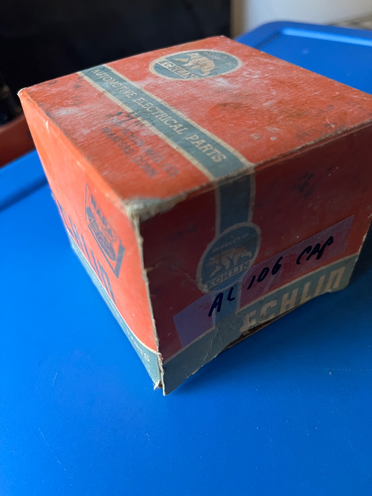 Echlin AL 106 DISTRIBUTOR CAP with original box NOS