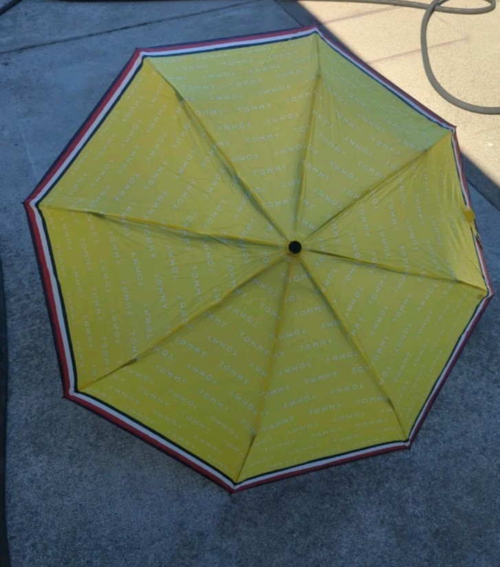 NWT Tommy Hilfiger Umbrella - Rare Design