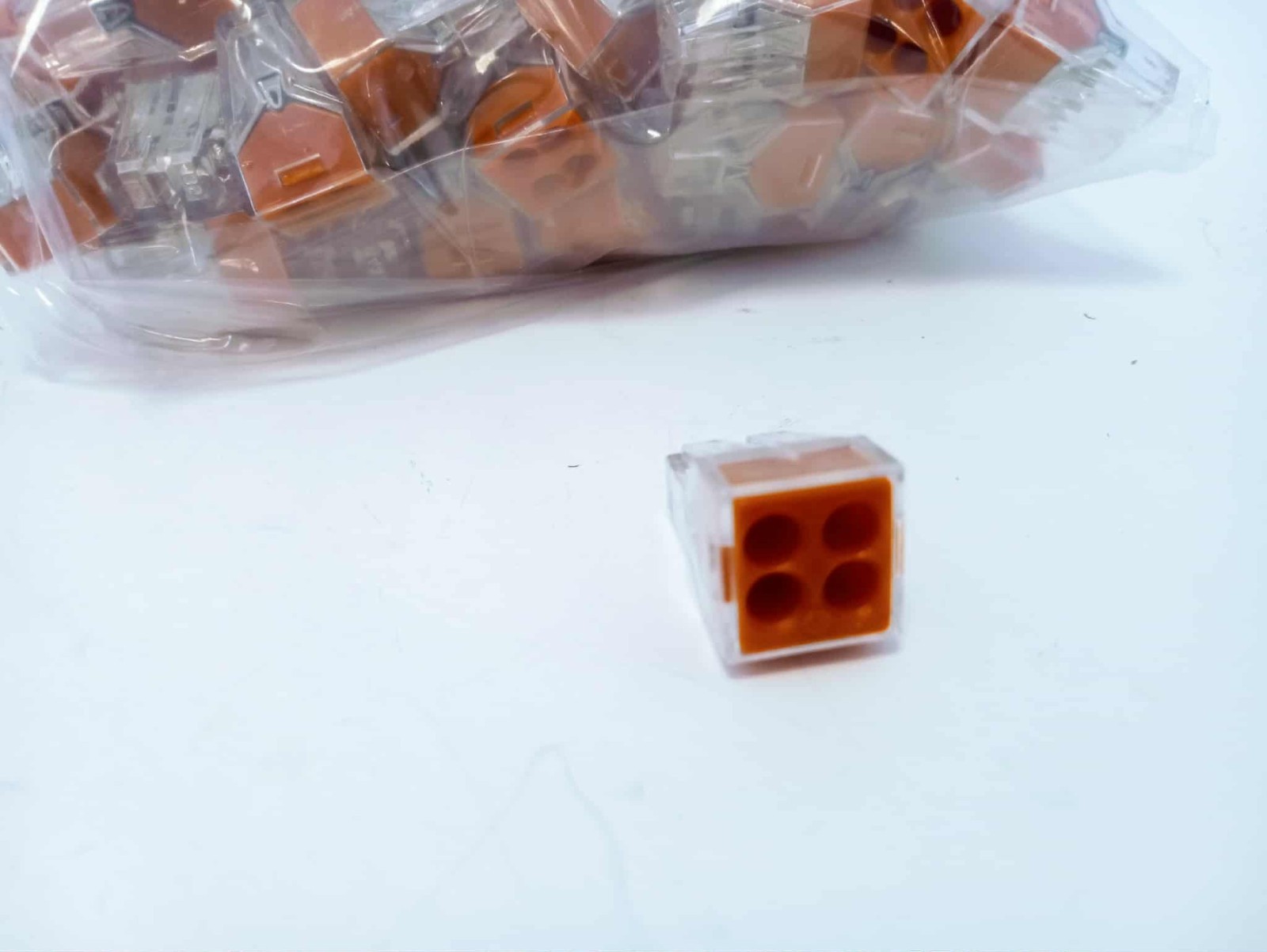 WAGO-773-104 connector for junction boxes; for solid and stranded conductors