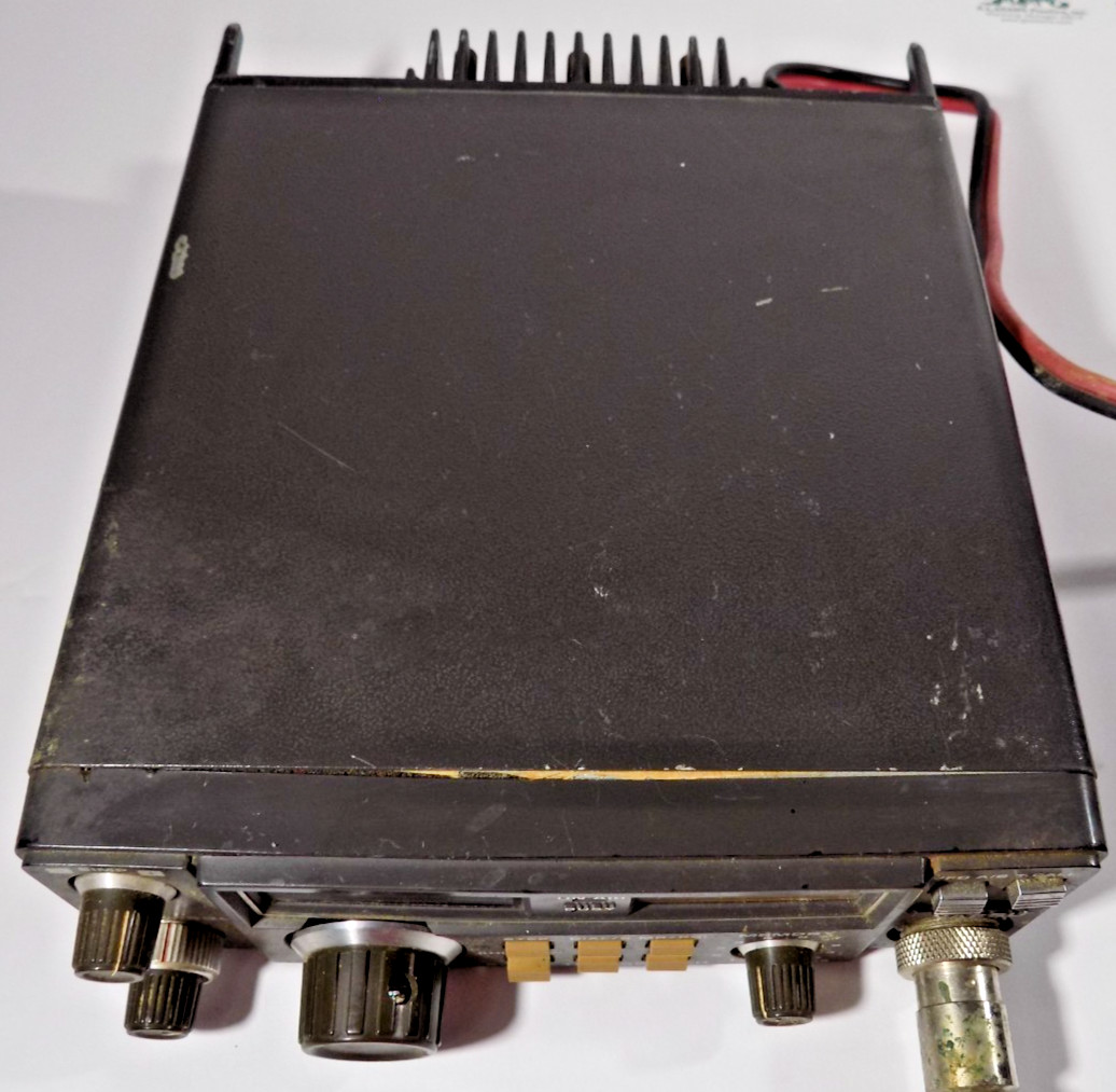 YAESU FT-230R FM TRANSCEIVER YM-47 **POWERS UP** Japan
