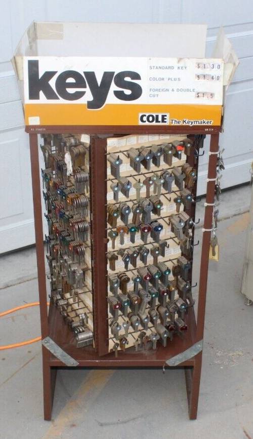 COLE Key Display Locksmith Rack Vintage (Hundreds of misc keys)
