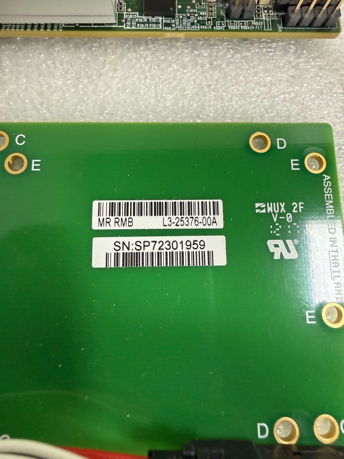 LSI 9361-8i SAS RAID CONTROLLER w/ L3-25376-00A