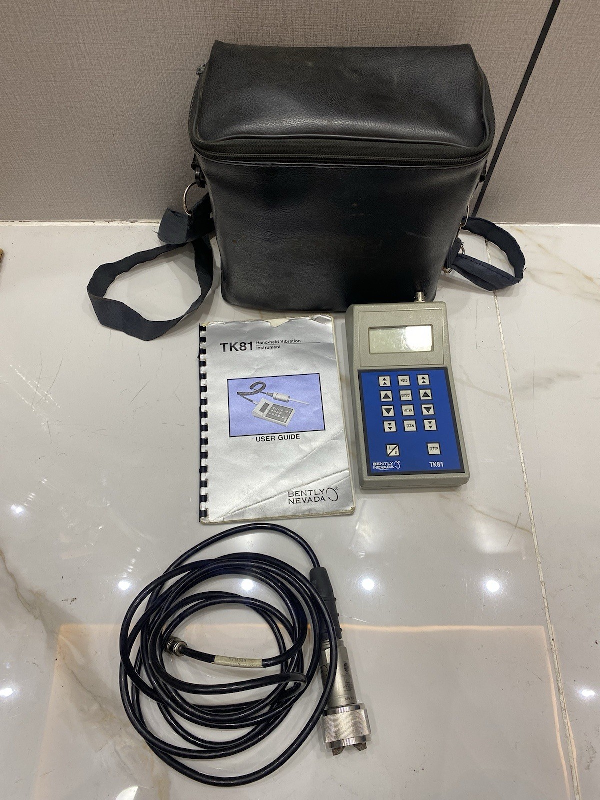 BENTLY NEVADA TK-81 Vibration Instrument With Velomitor 330500 Probe