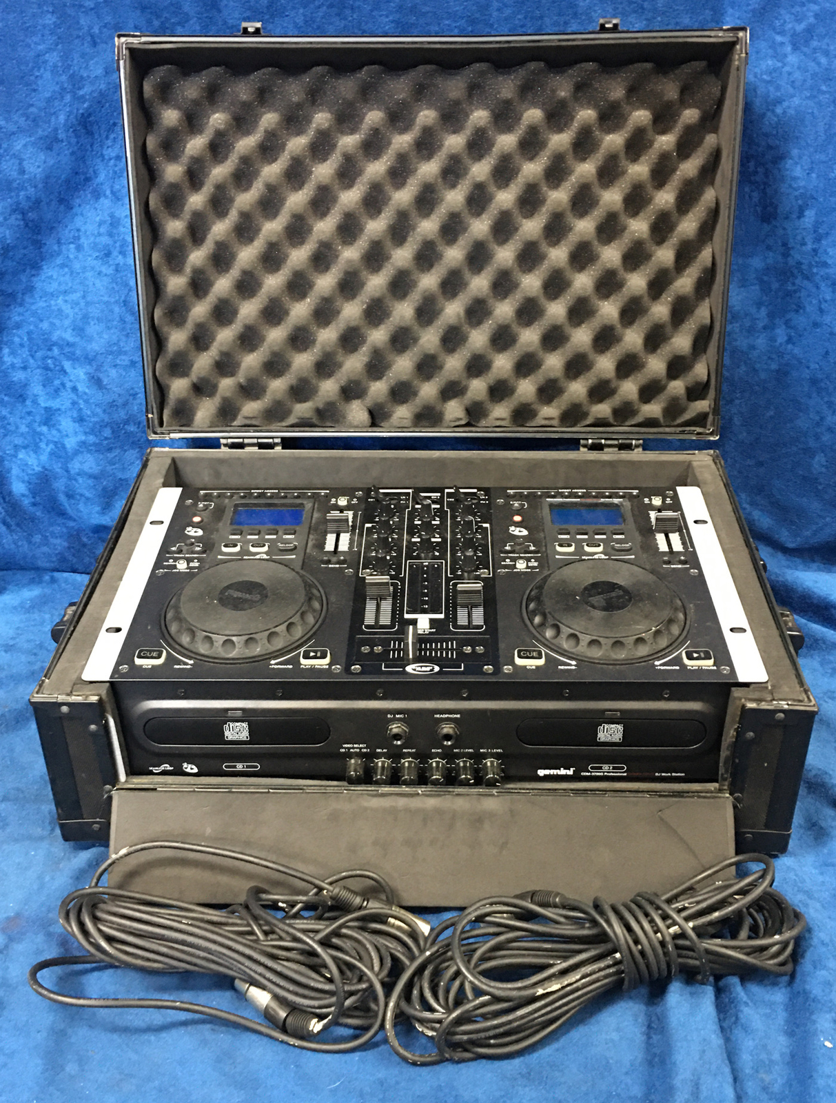 Gemini CDM-3700G Dual CD Karaoke Mixing Console W/ Case