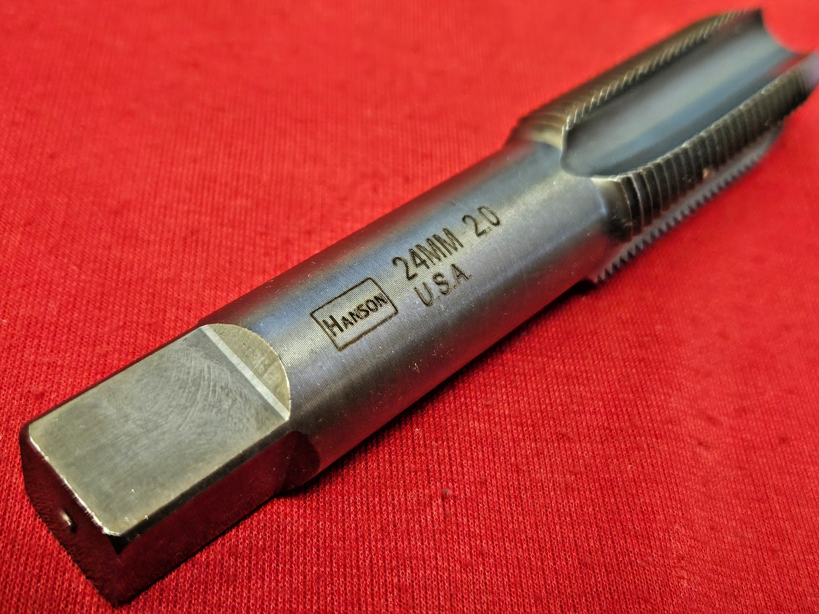 M24 X 2.0 Plug Hand Tap Irwin 1768 ZR USA RH 24mm X 2.0 Carbon Stl RH 4 FluteUSA