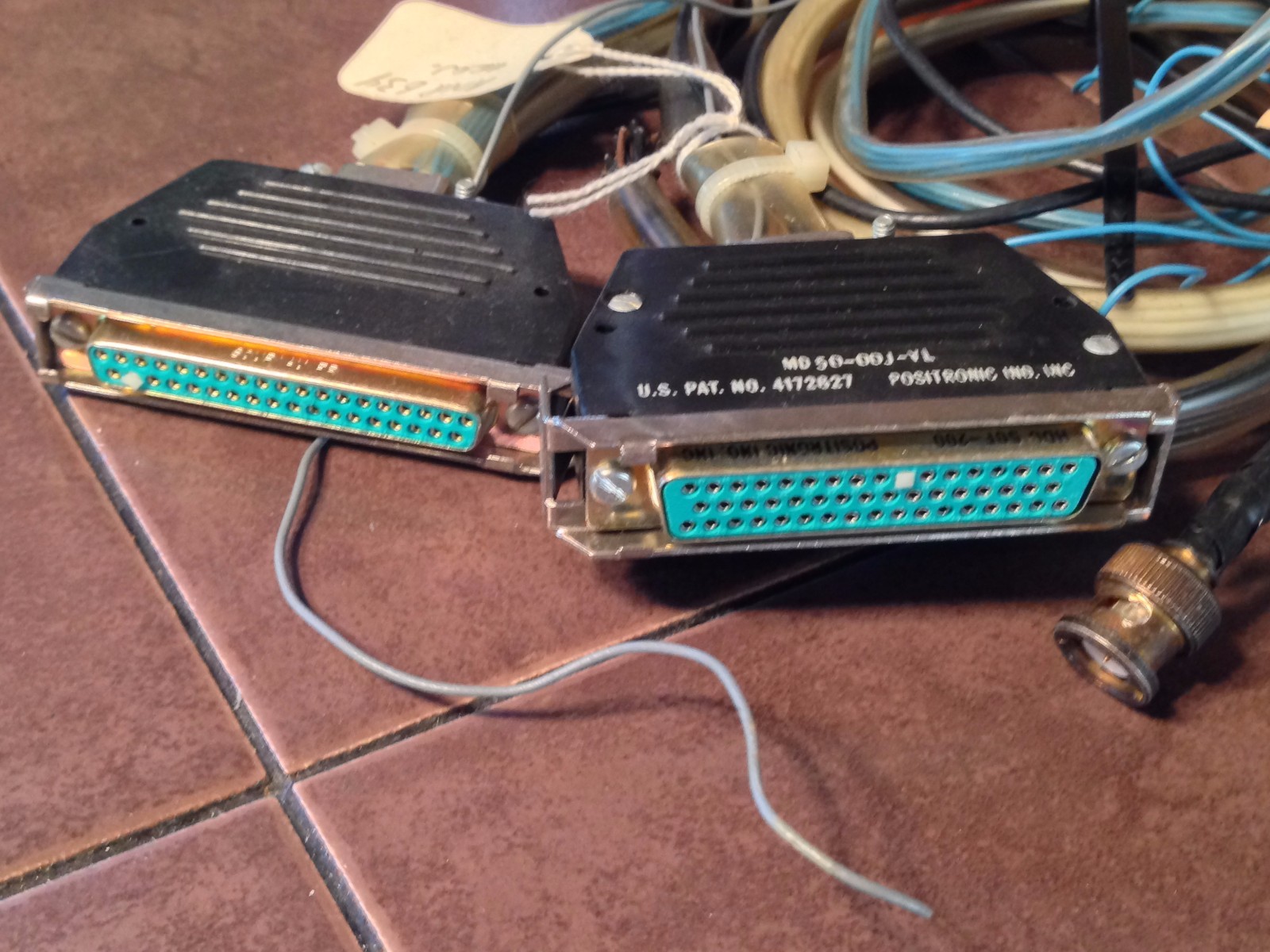 King KNR-634 connectors with wires