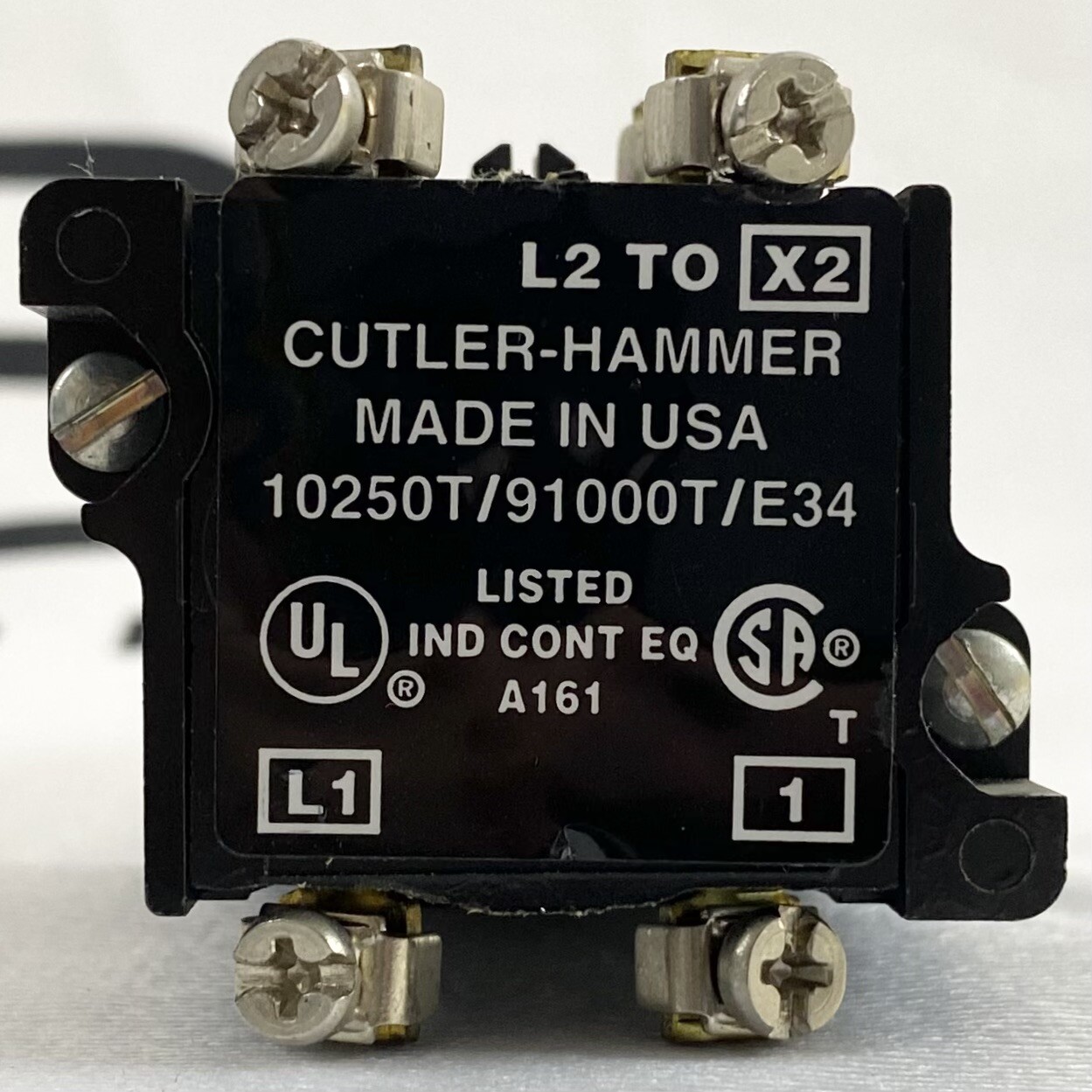 Cutler Hammer 10250T/91000T/E34 L2 TO X2 Red Pushbutton USA