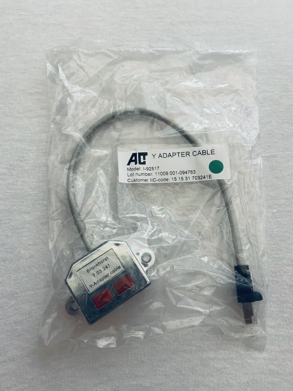 BRONKHORST ~ 7.03.241 ~ Y-Adapter Cable ~ I-92517