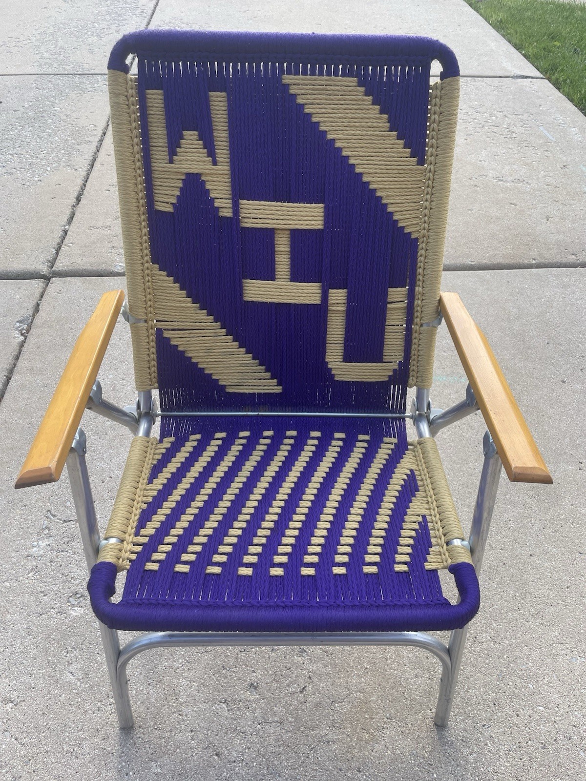Western Illinois University Leathernecks Vintage Aluminum Folding Lawn Chair