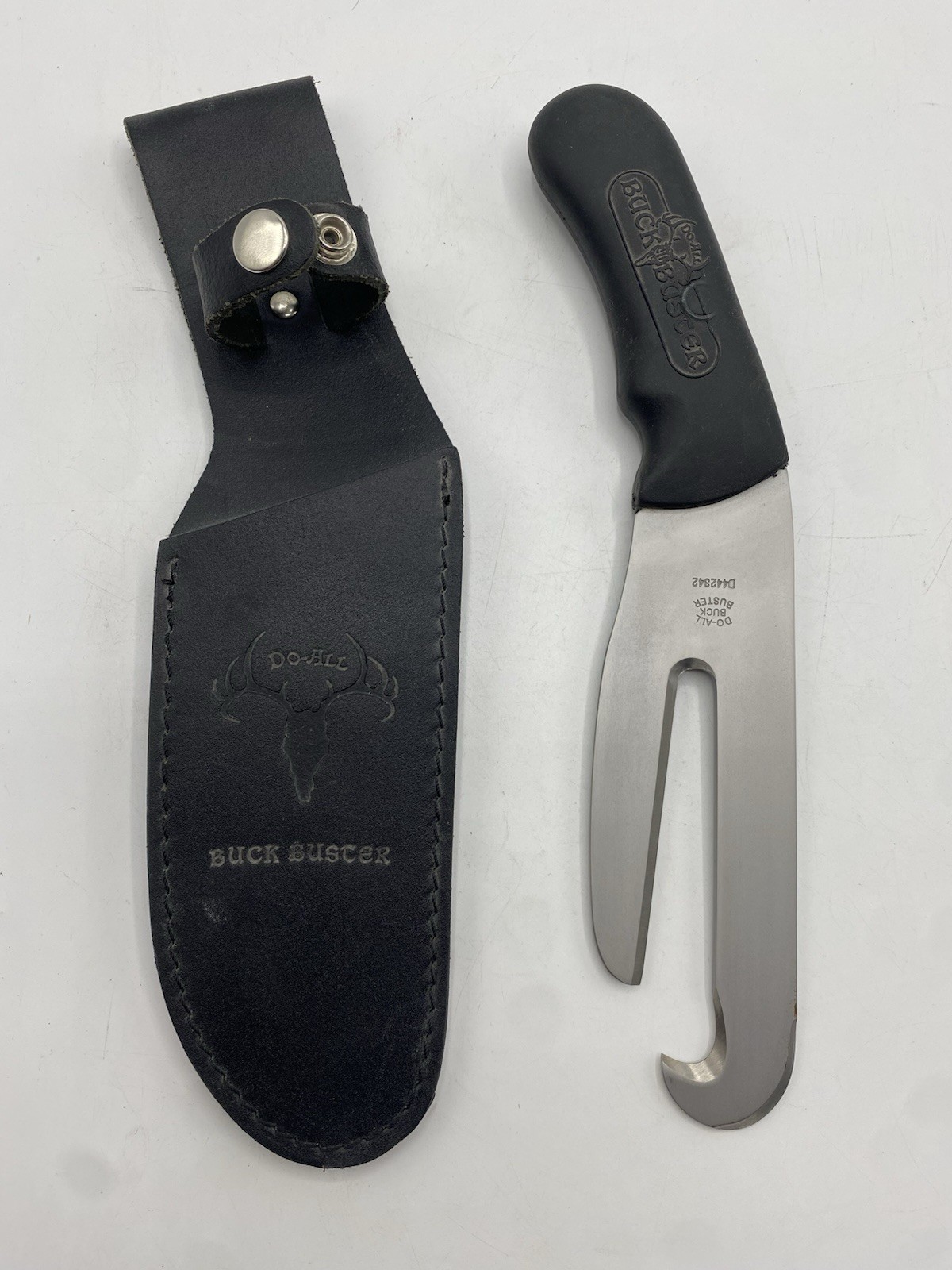 Buck Buster Do-All Knife With Sheath - D442342