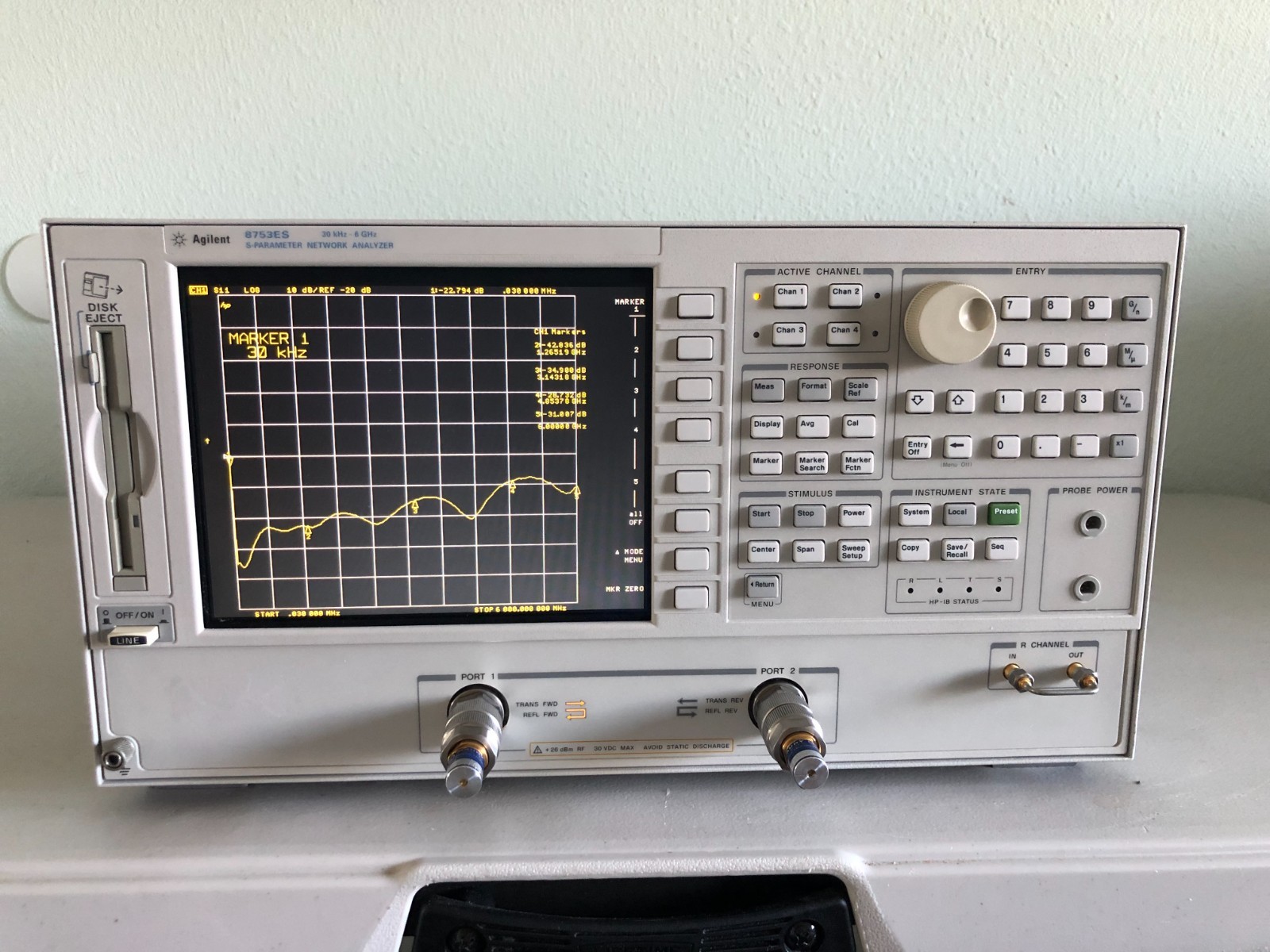 HP/Agilent 8753ES 30kHz-6GHz Network Analyzer S-Parameter Option:006/010