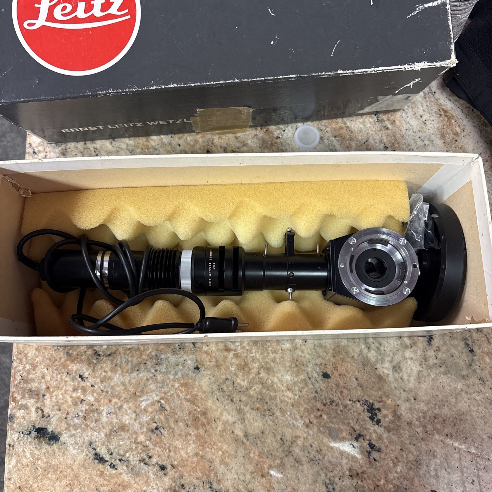 Ernst Leitz Wetzlar External Microscope Illuminator & Case No 2043