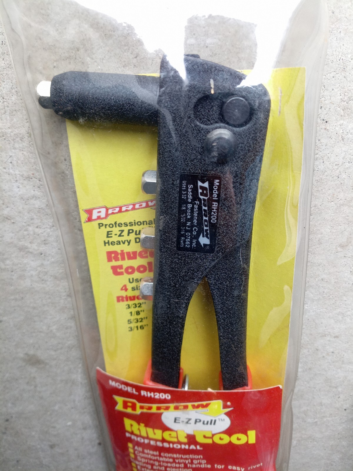 Arrow E-Z Pull Rivet Tool Model RH200 In Original Package.