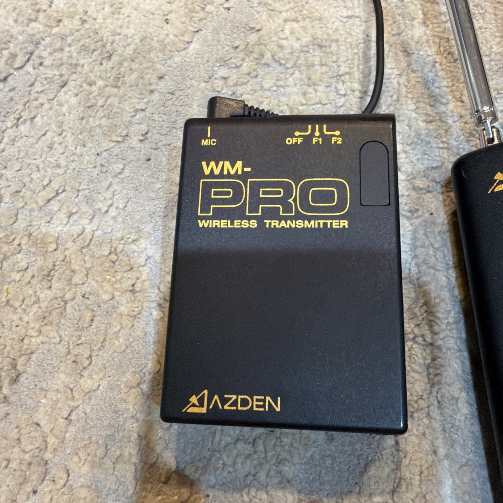 azden wm-pro Wireless Microphone System Wr32-pro