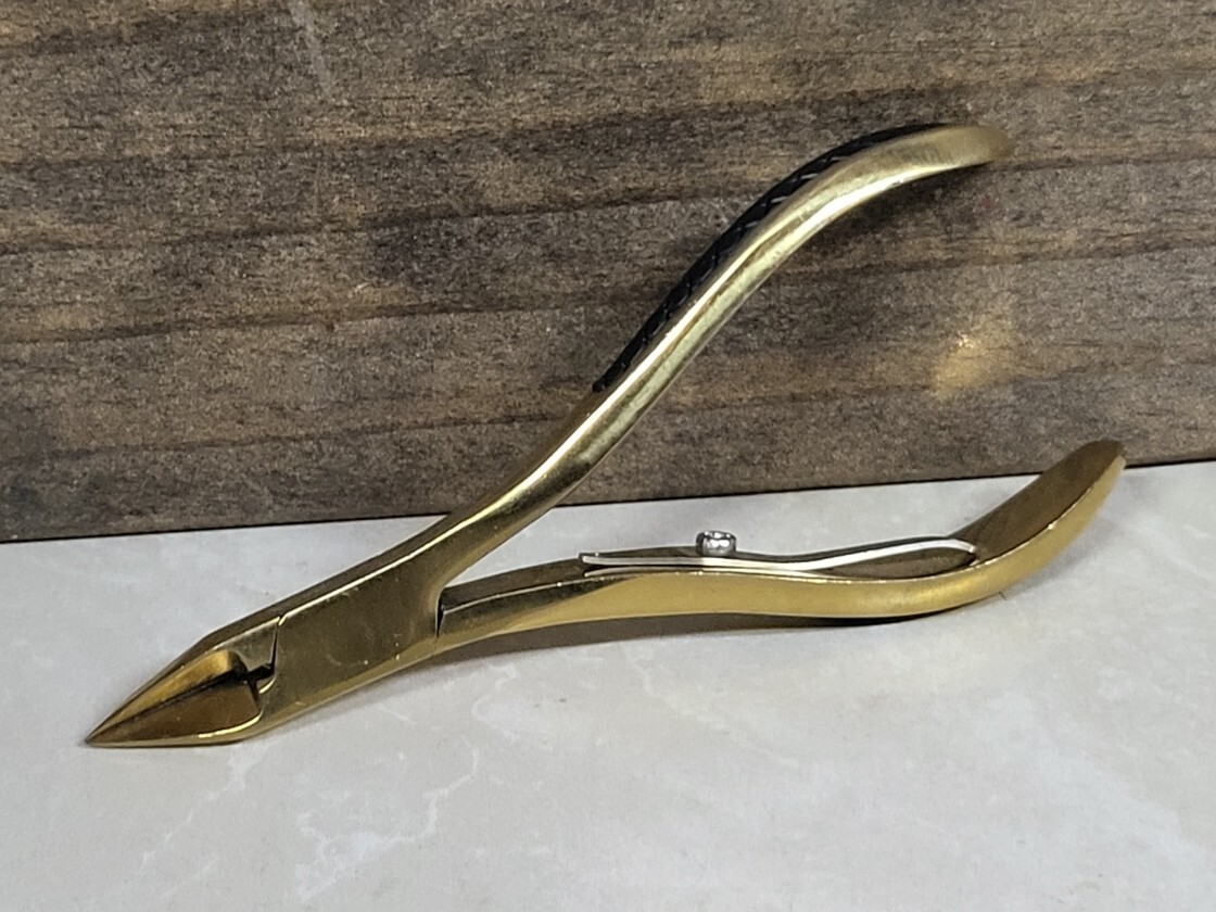 Revlon Gold Series cuticle nipper ~ full jaw ~ NWOB