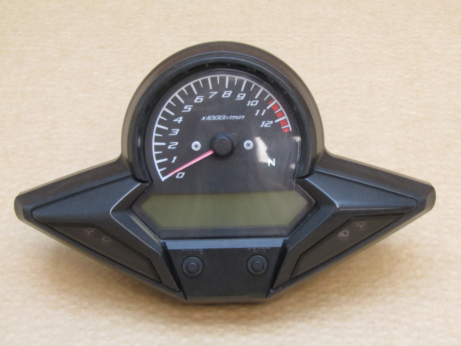Honda CB125 R-F 2018 27,915 miles instrument clocks (15223)