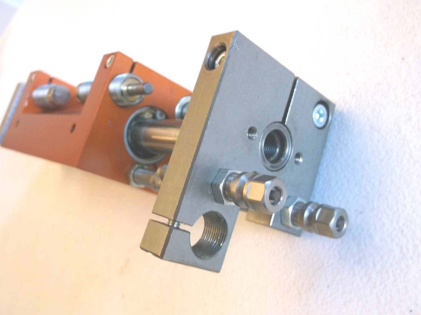Meto-Fer VE-82-09-33 Precision Linear Actuator / Slide New
