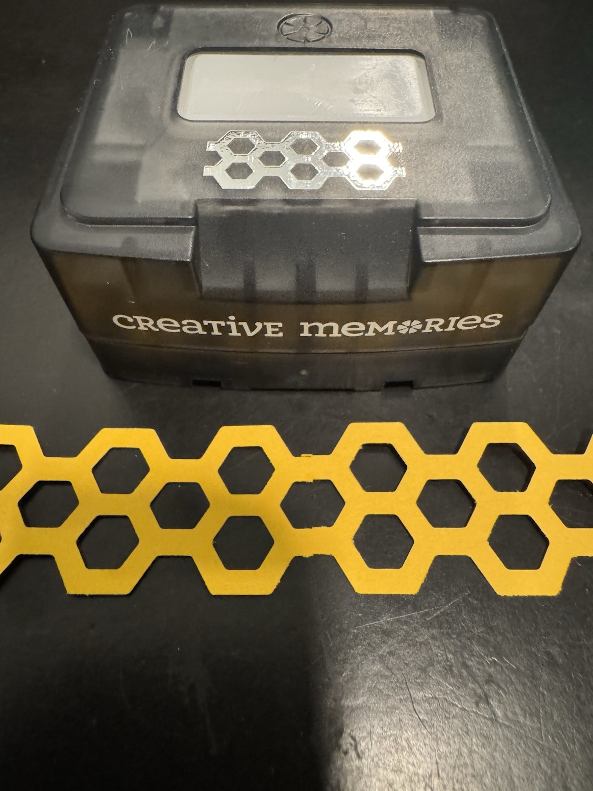 Creative Memories Honeycomb Chain Border Maker Cartridge