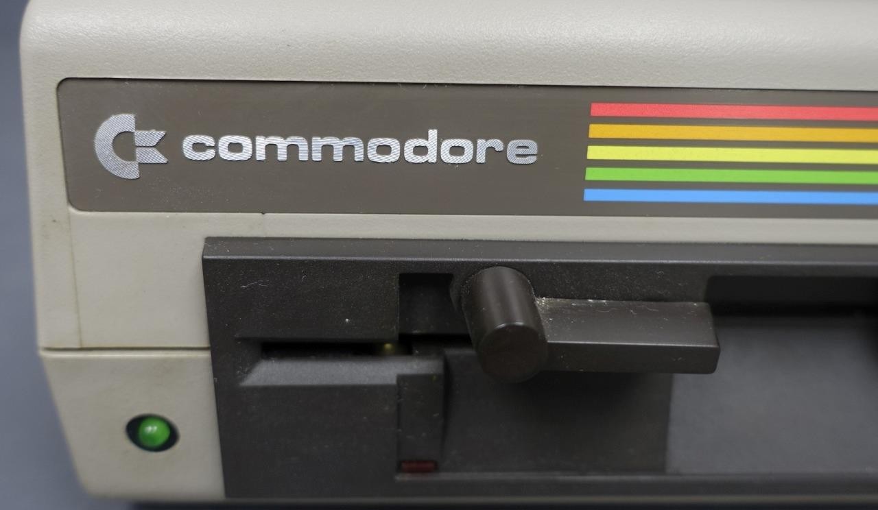 Commodore 1541 Vtg 5.25" Floppy Disk Computer Drive No Cable/Untested
