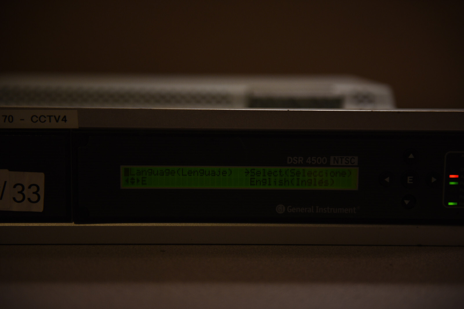 General Instruments DSR-4500 Commercial Satellite Receiver Decoder