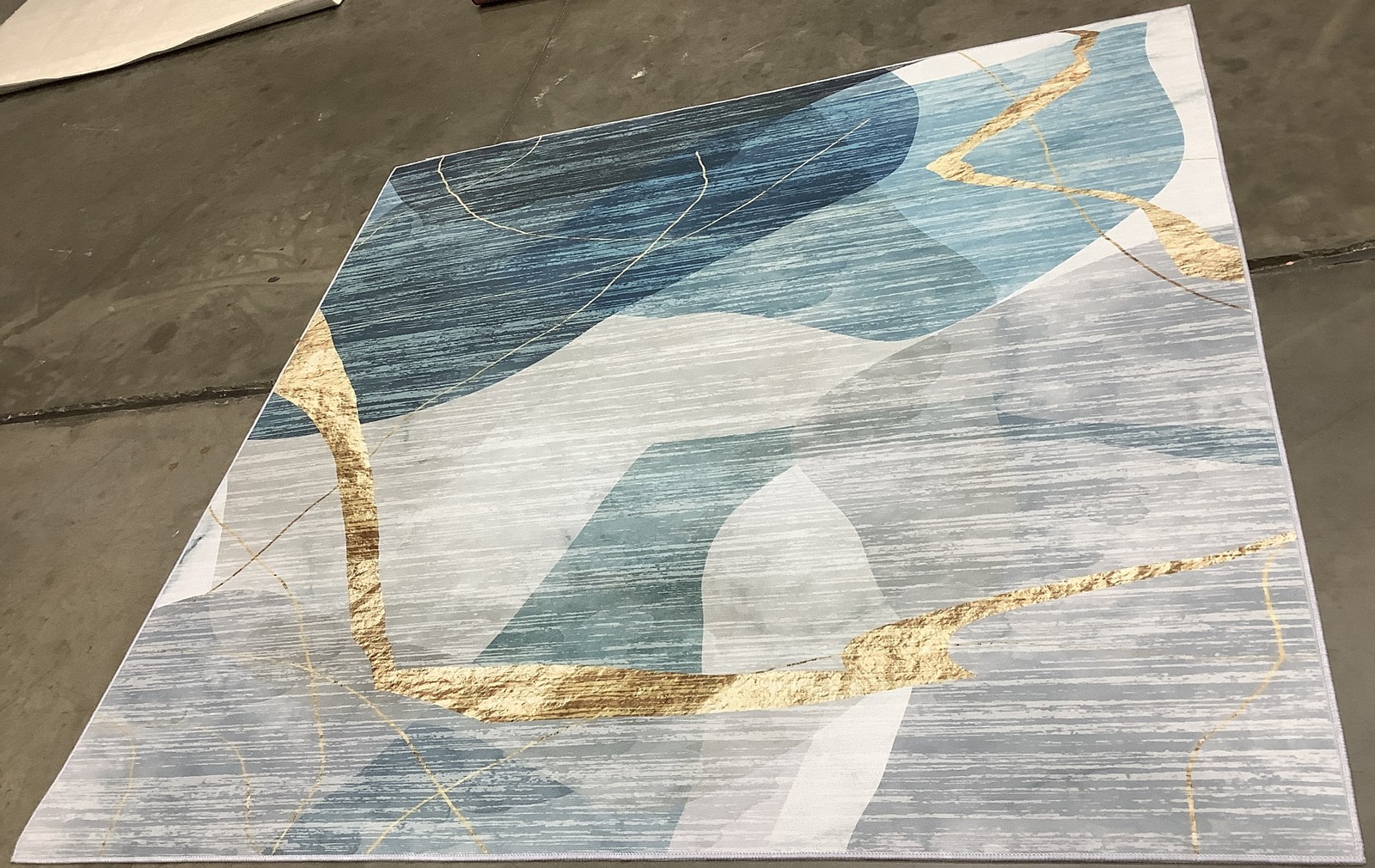 BLUE / GOLD 6'-0" x 6'-0" Spot on Rug, Reduced Price 1172684717 TAC836M-6SQ