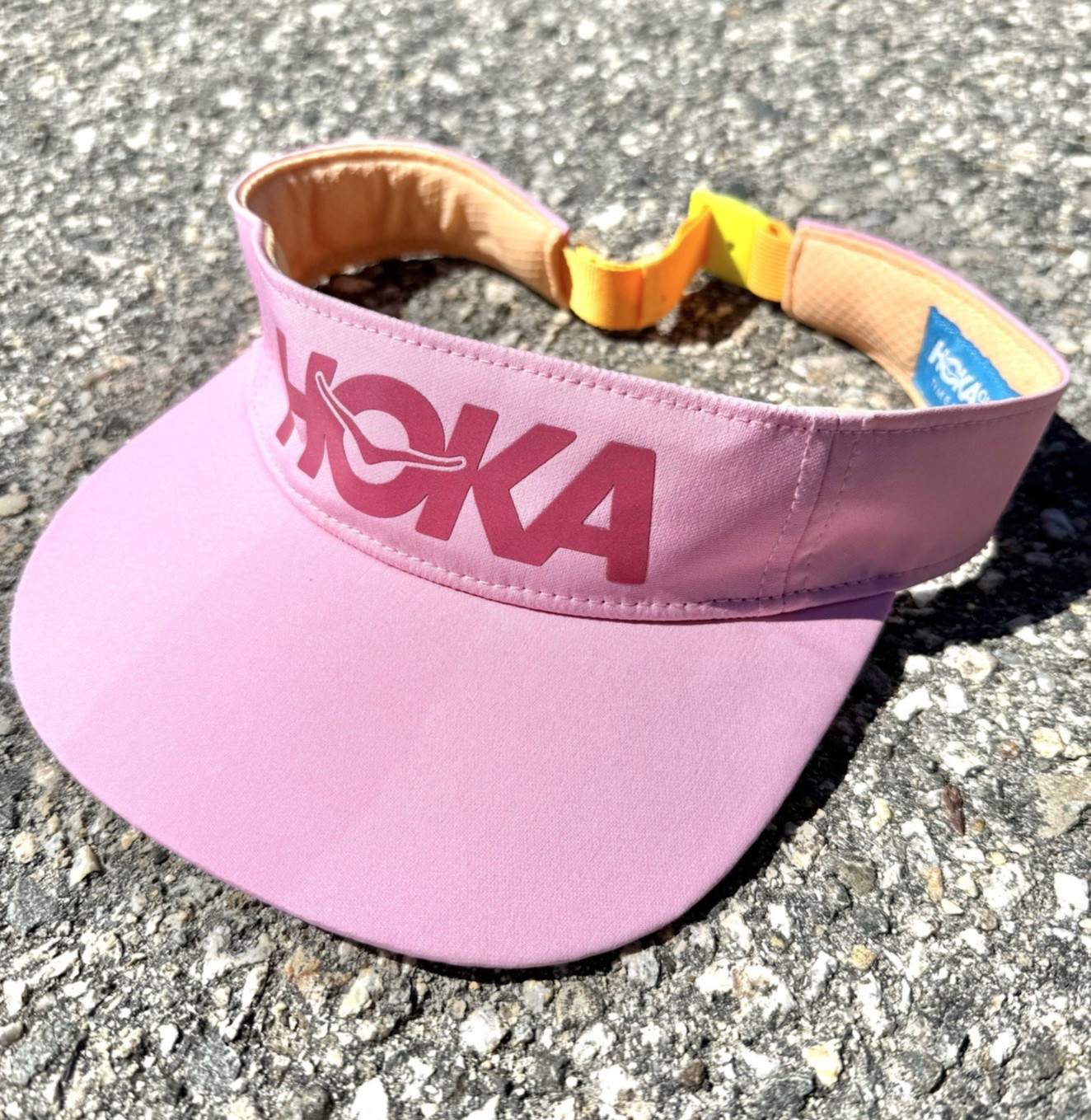 Hoka One One Womens Performance Running Visor Adjustable Strap Athletic Hat Pink