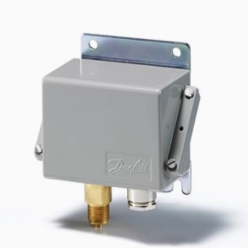 Danfoss 084G2105 pressure transmitter EMP 2