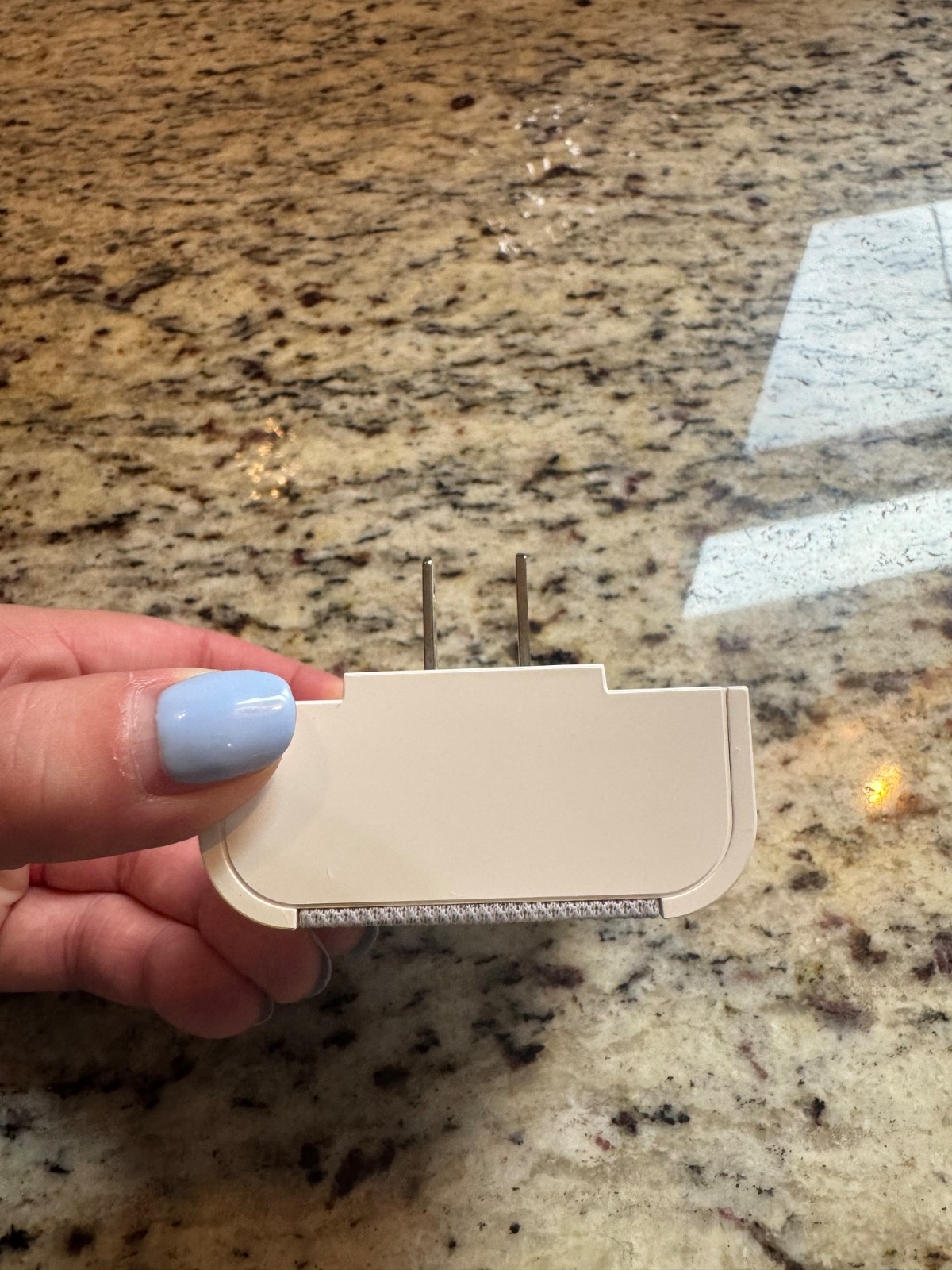 Gently Used Ring Chime (2nd Generation) – Ring Camera Doorbell Accessory