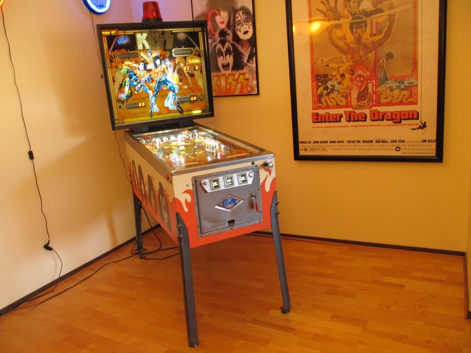 Bally  1978 "KISS" Original  Classic Pinball Machine
