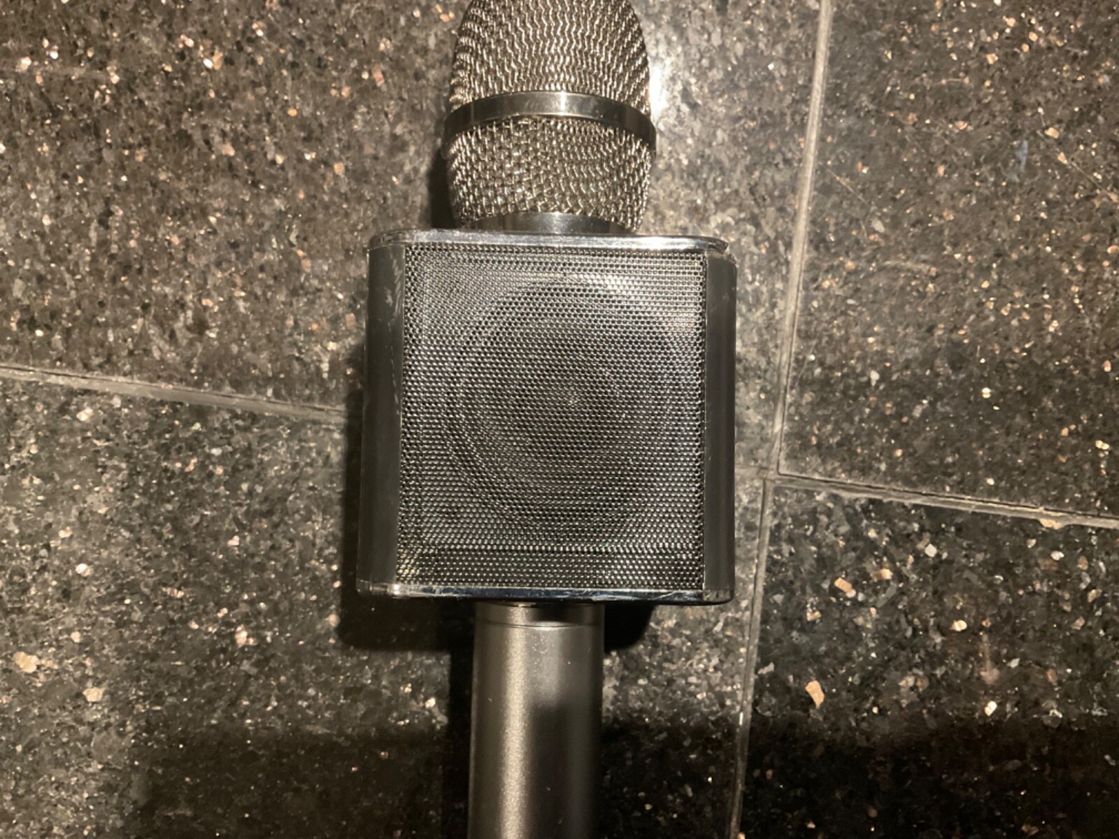 My Karaoke Pro - 2-in-1 Wireless Bluetooth Microphone & Speaker - Black