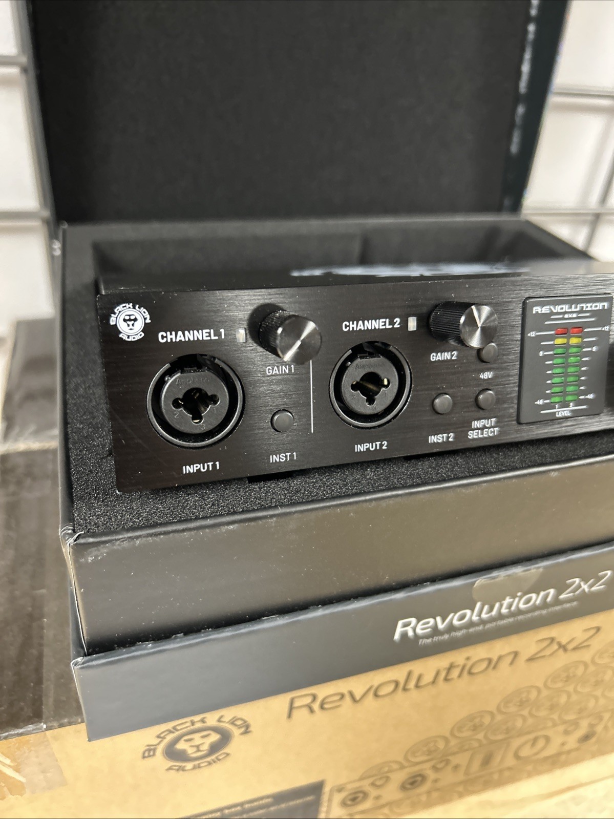 Black Lion Revolution 2x2 USB 2 Channel Portable Recording Interface