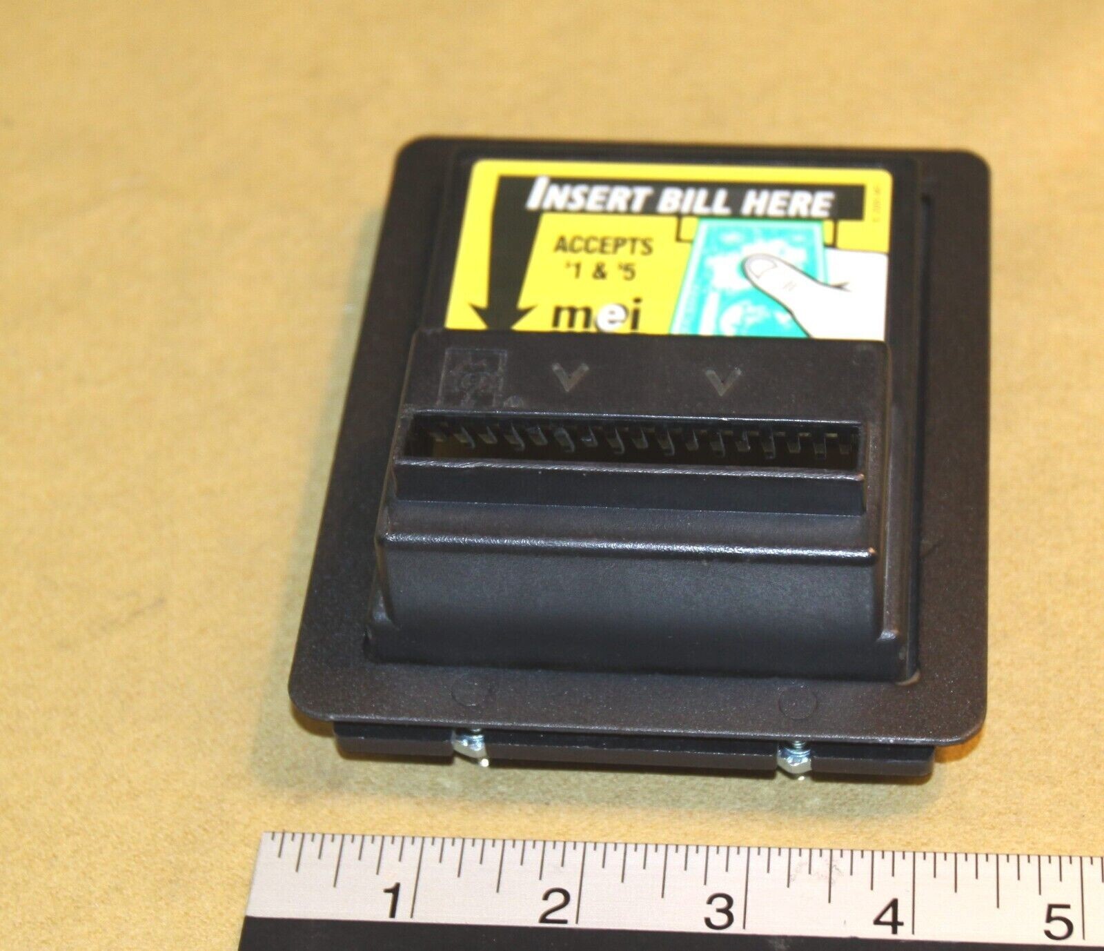 Bill acceptor validator mounting bracket - New