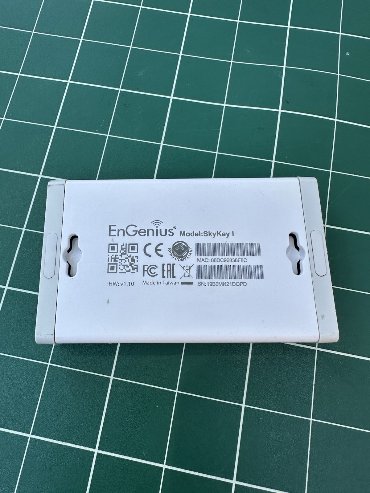 EnGenius SkyKey I Network Management Controller - Bin 2
