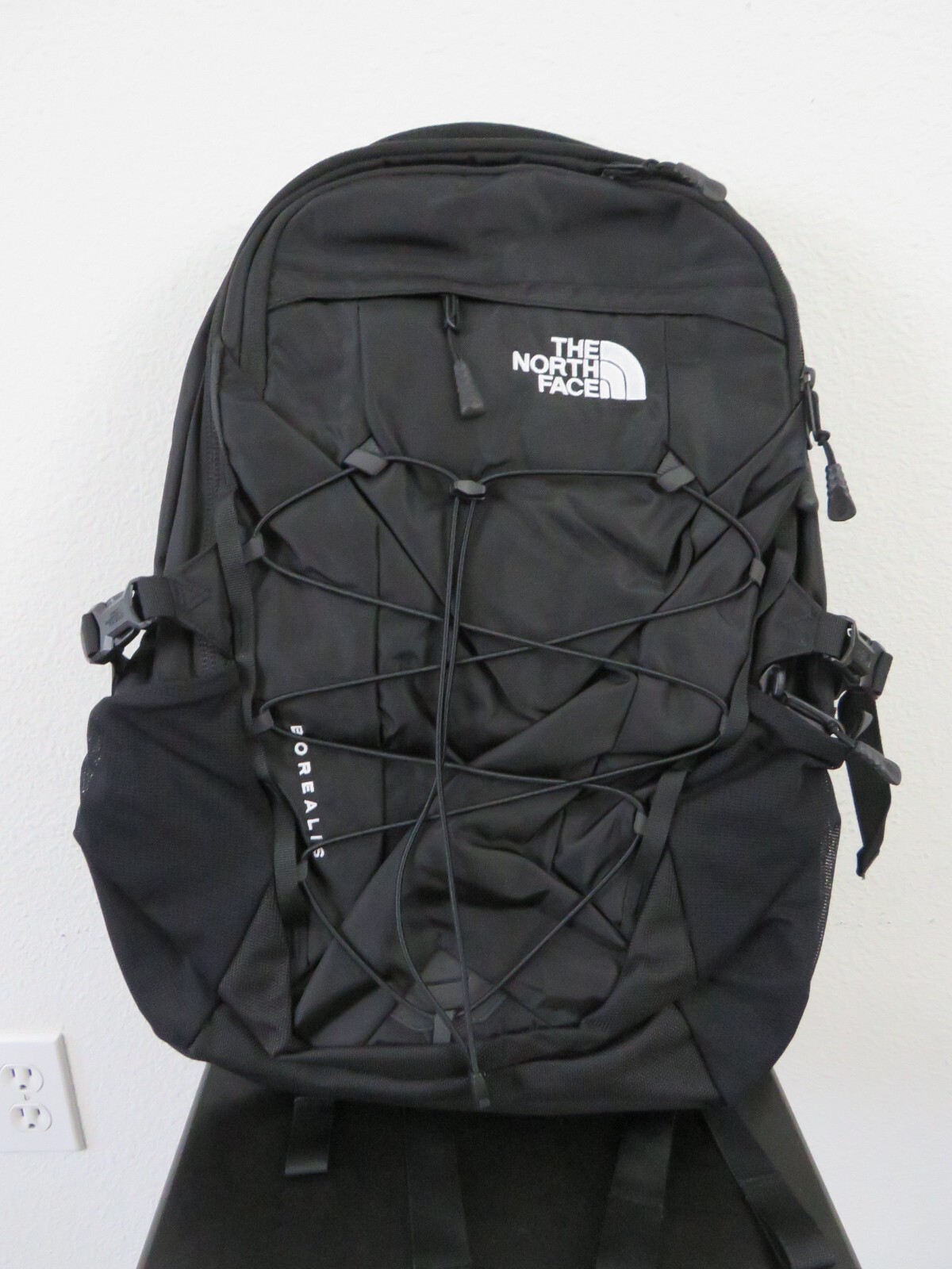 NWT The North Face Unisex Borealis Day Travel Hike Student Backpack - Black